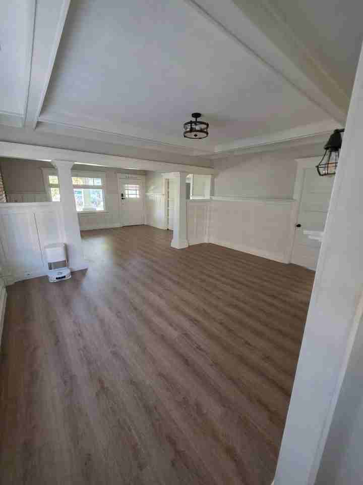 2181 W 29th St - Photo 7 of 23