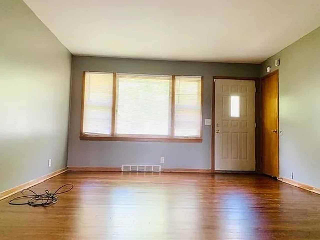 6205 Ogden St - Photo 2 of 11