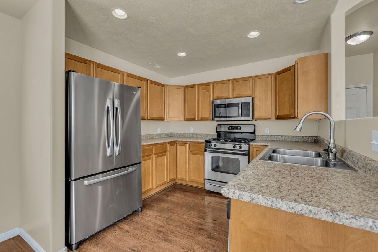 6169 S 1375 E - Photo 3 of 27