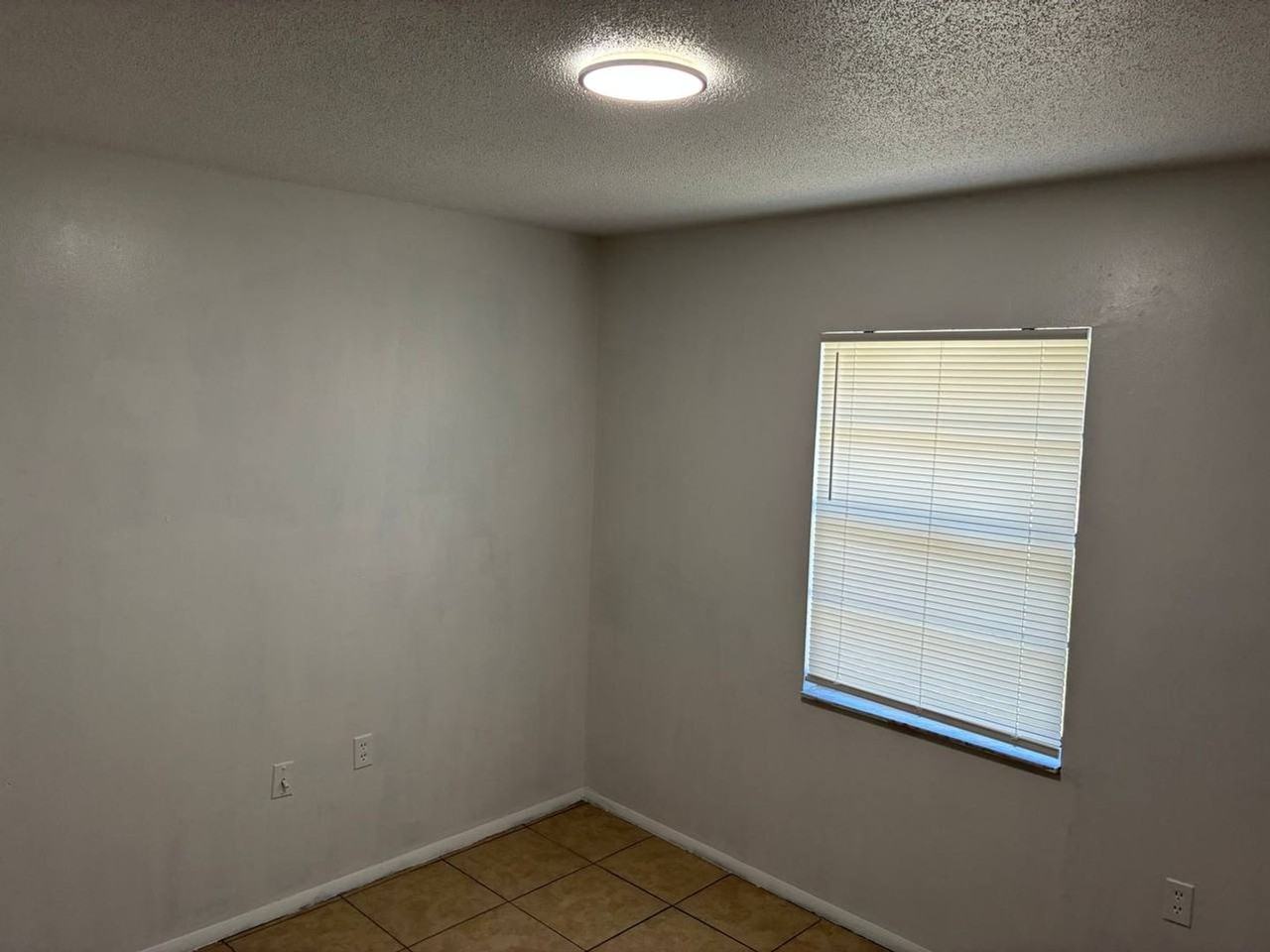 7618 Chase Rd - Photo 6 of 12