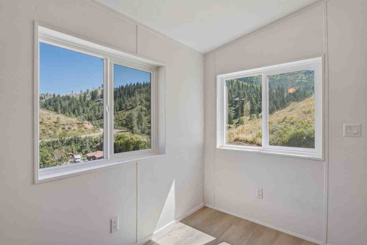 9192 Olalla Canyon Rd - Photo 7 of 14