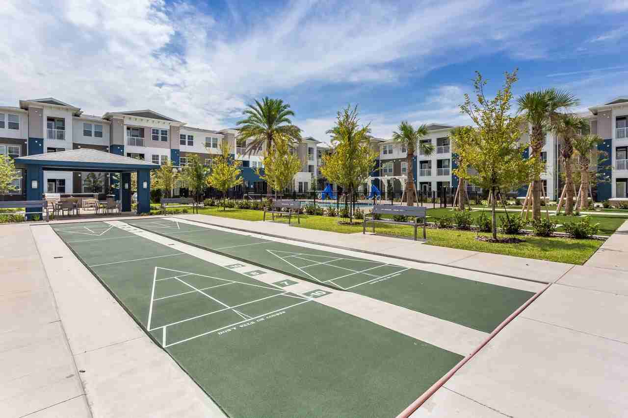 Valencia Grove II - Photo 3 of 20