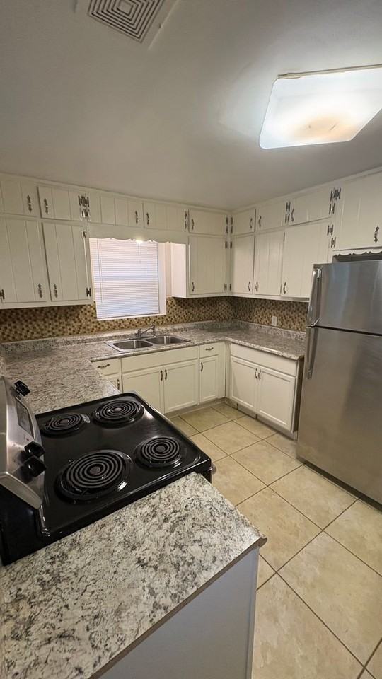 2059 Honeysuckle Ln Sw #B - Photo 4 of 12