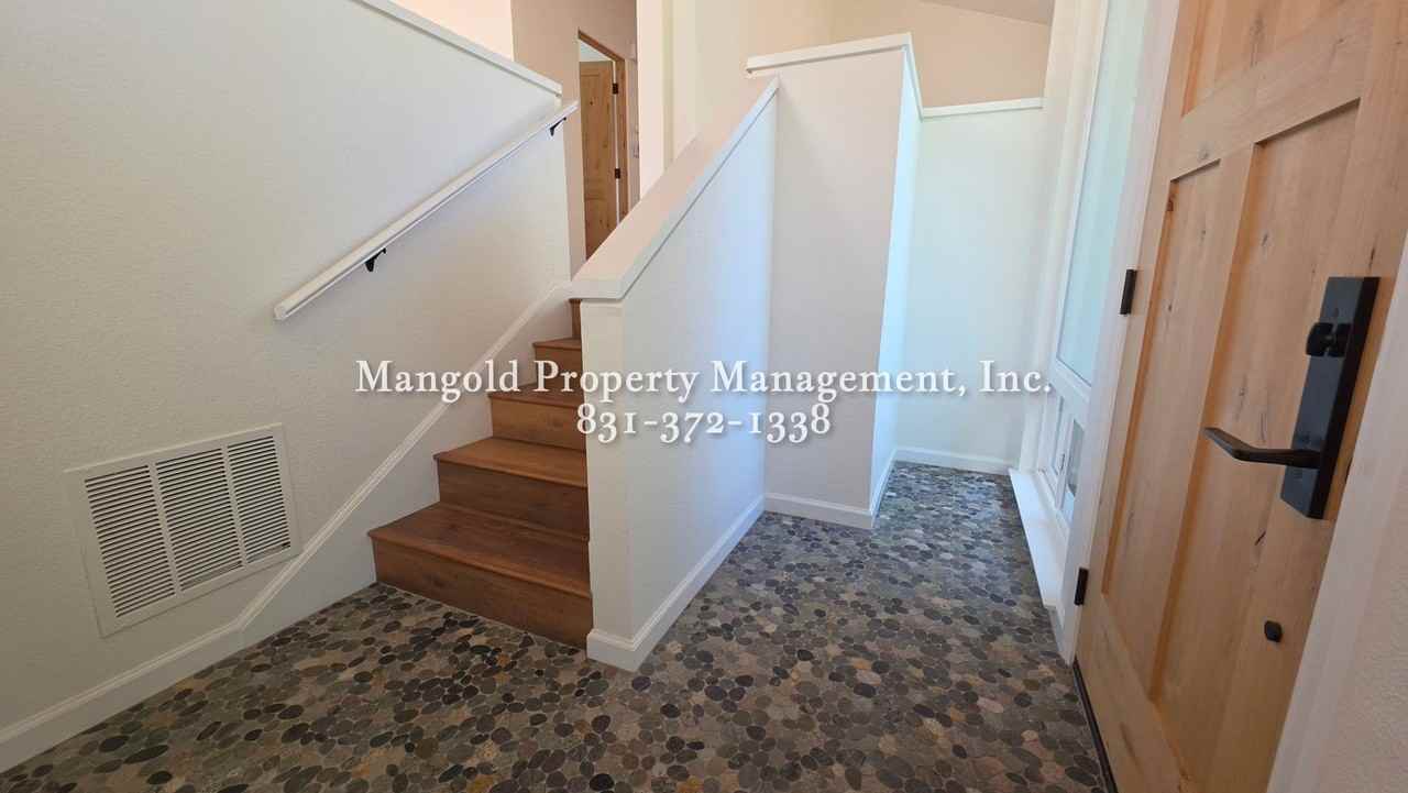 28 Castanada Pl - Photo 6 of 33