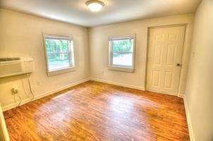 featured image of 3290 S Columbia St