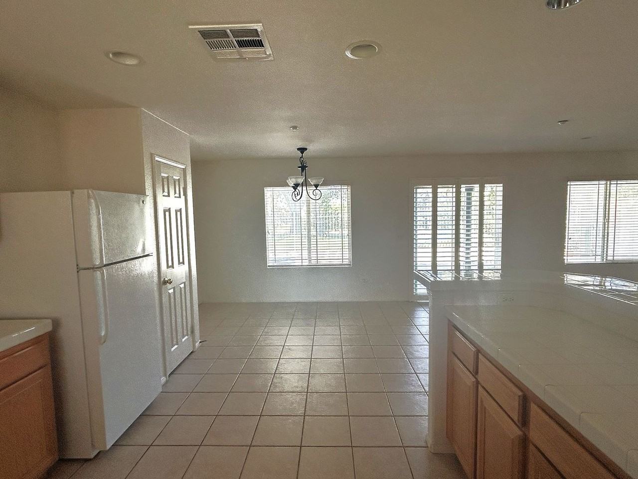 6278 Beth Page Dr - Photo 6 of 36