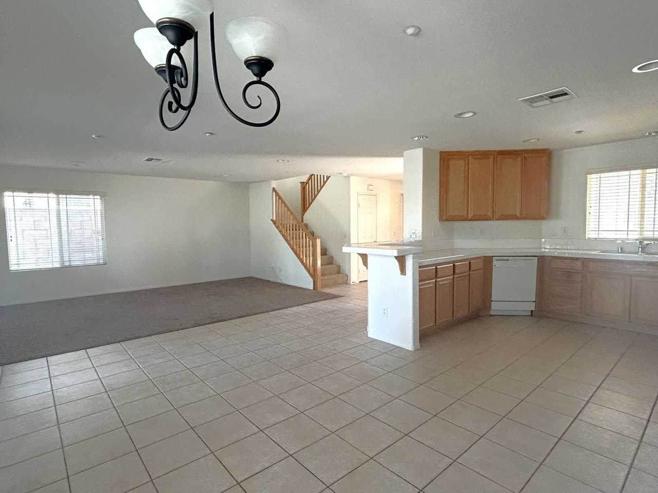 6278 Beth Page Dr - Photo 7 of 36