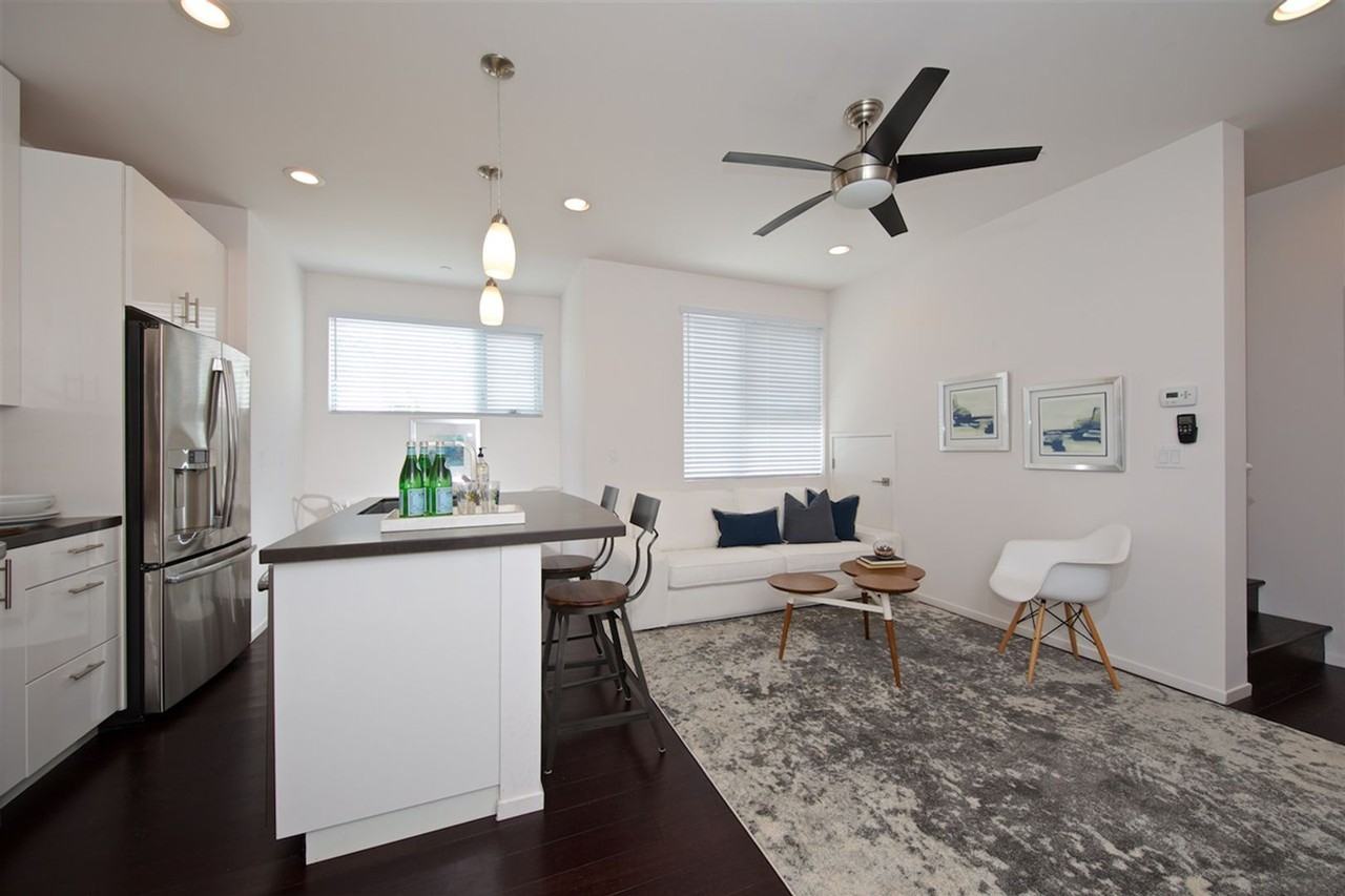 4138 1st Ave - Photo 4 of 24