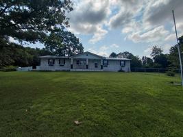 featured image of 14490 Hilltop Rd
