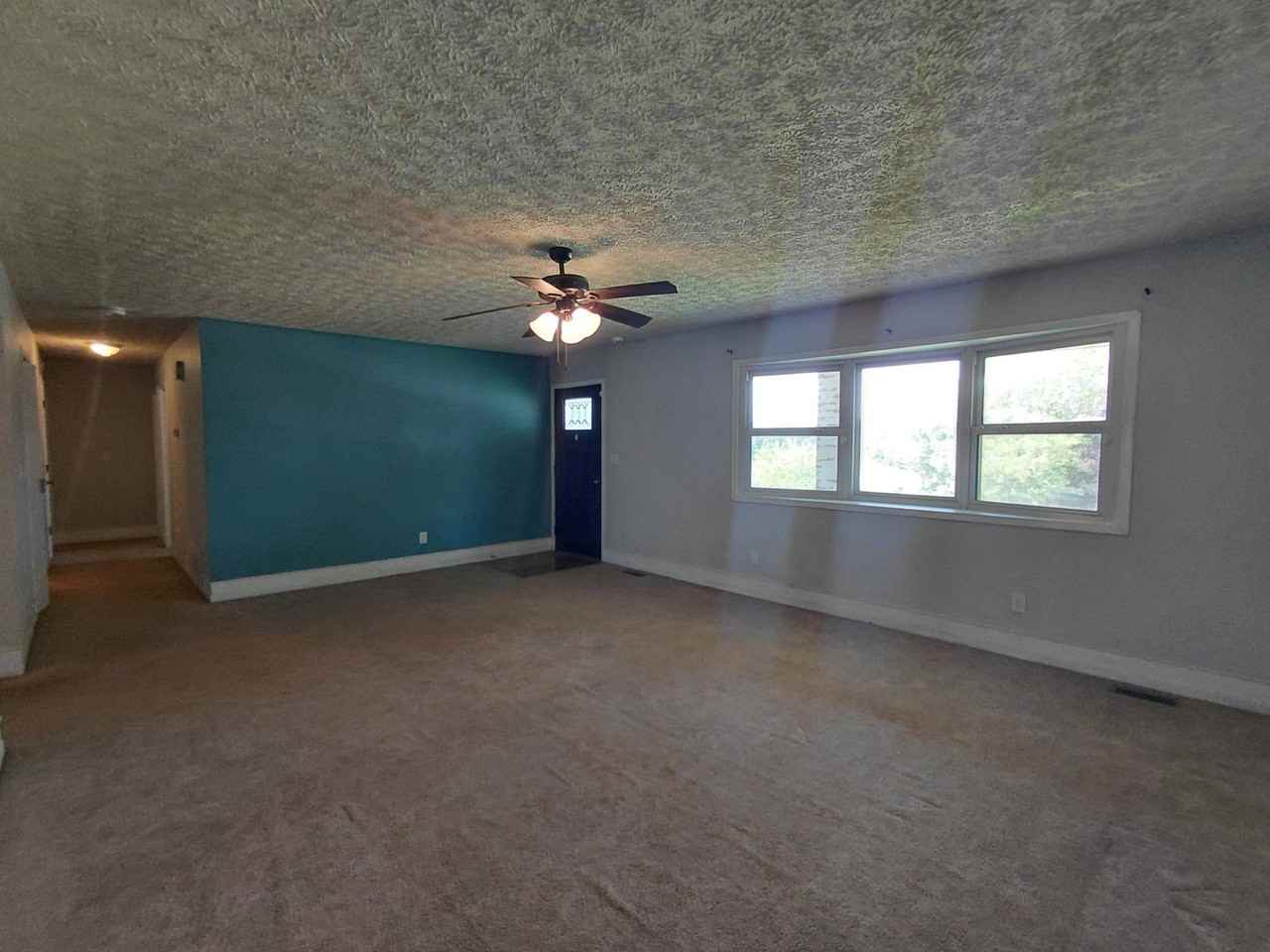 14490 Hilltop Rd - Photo 6 of 29