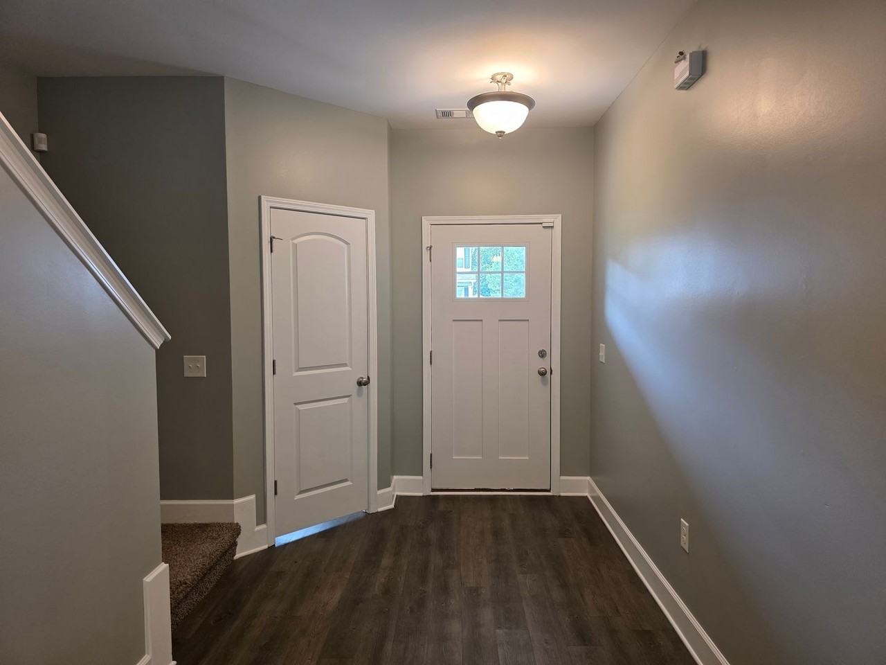 130 Clover Point Cir - Photo 3 of 32