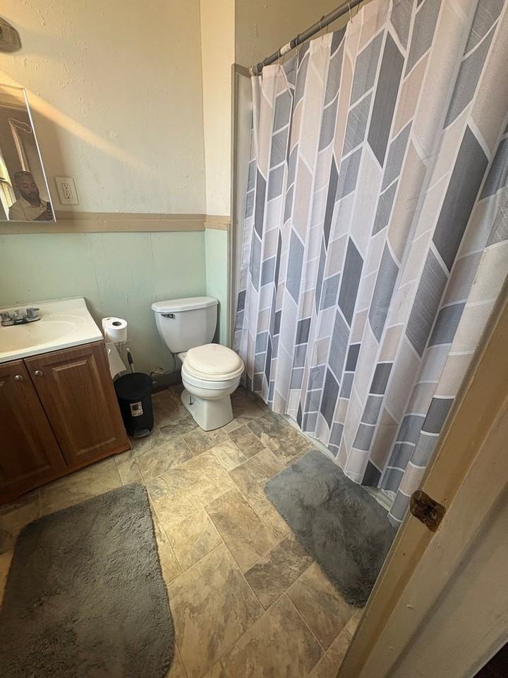 517 Stoner Ave - Photo 4 of 7