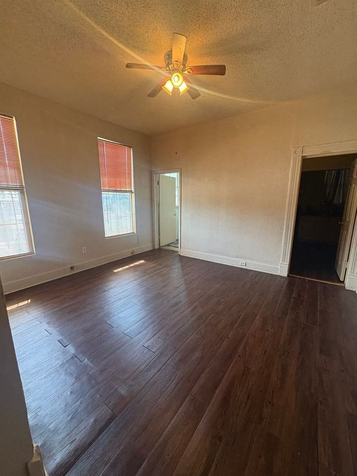 517 Stoner Ave - Photo 6 of 7