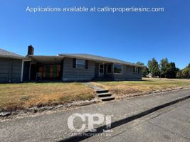 featured image of 751 27th Ave
