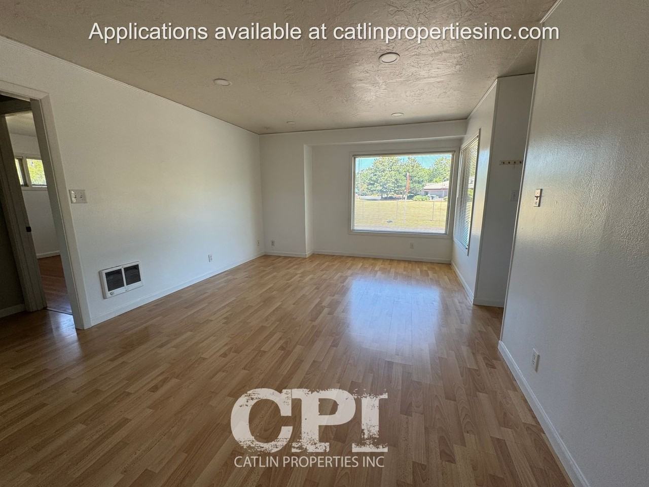 751 27th Ave - Photo 4 of 28