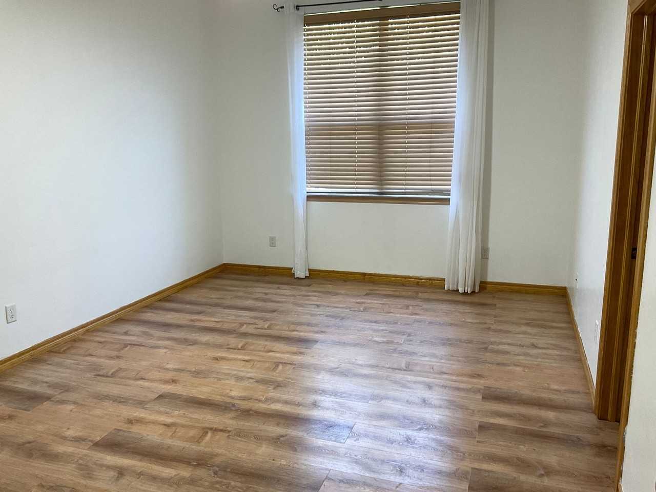 513 Sw 155th Ct - Photo 4 of 8