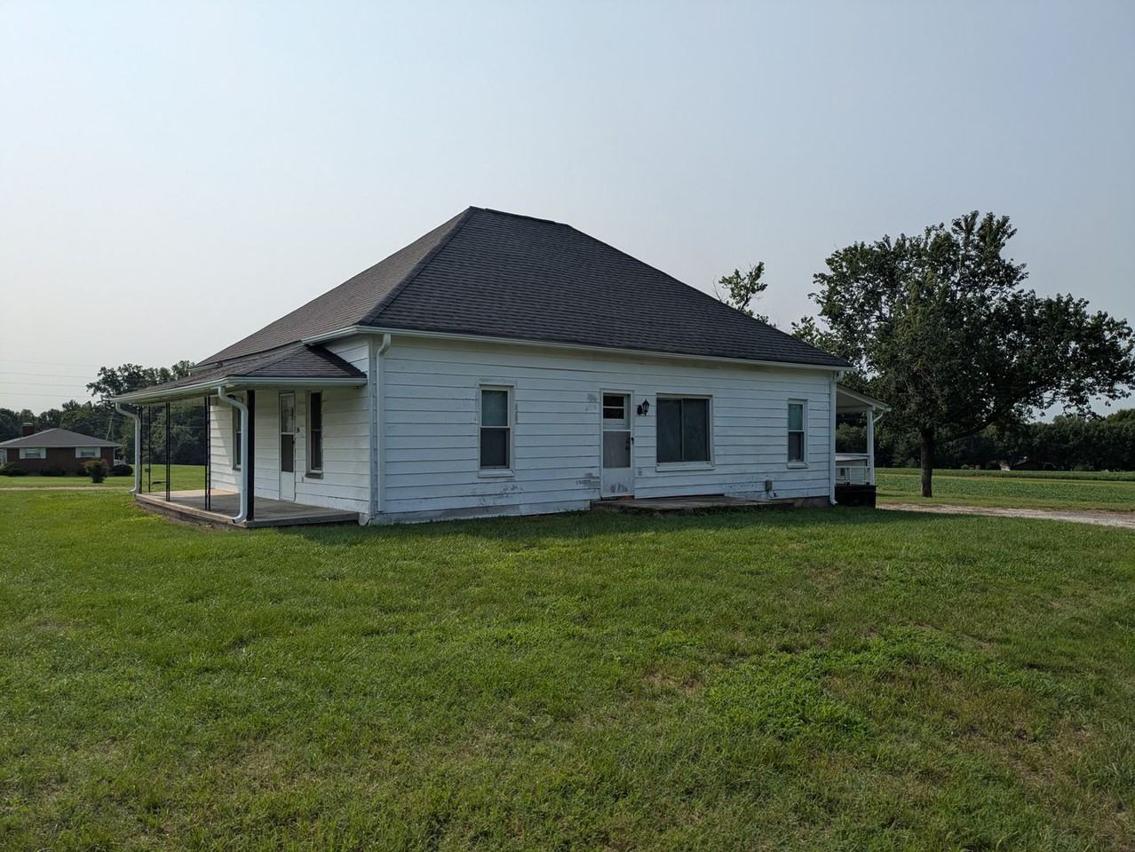 194 Johnson Rd - Photo 2 of 16