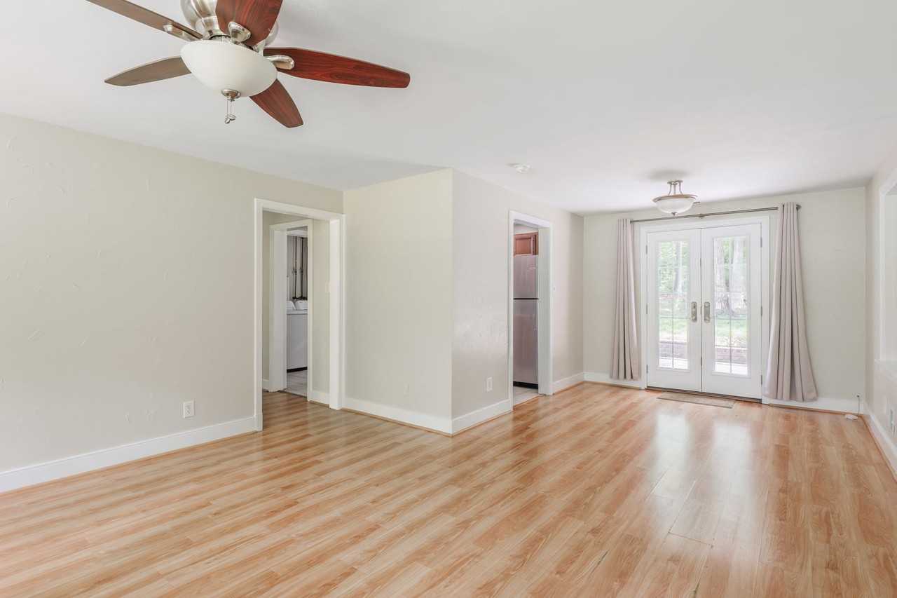 7854 Whitworth Rd - Photo 5 of 27