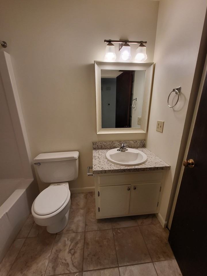 Peggy Drive Apartments - Photo 7 of 10