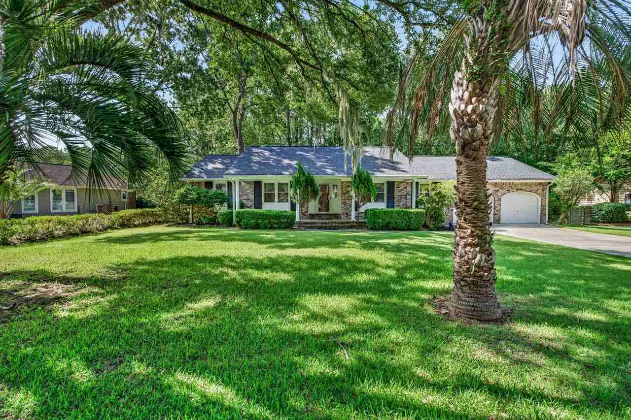 1037 Law Ln - Photo 5 of 33