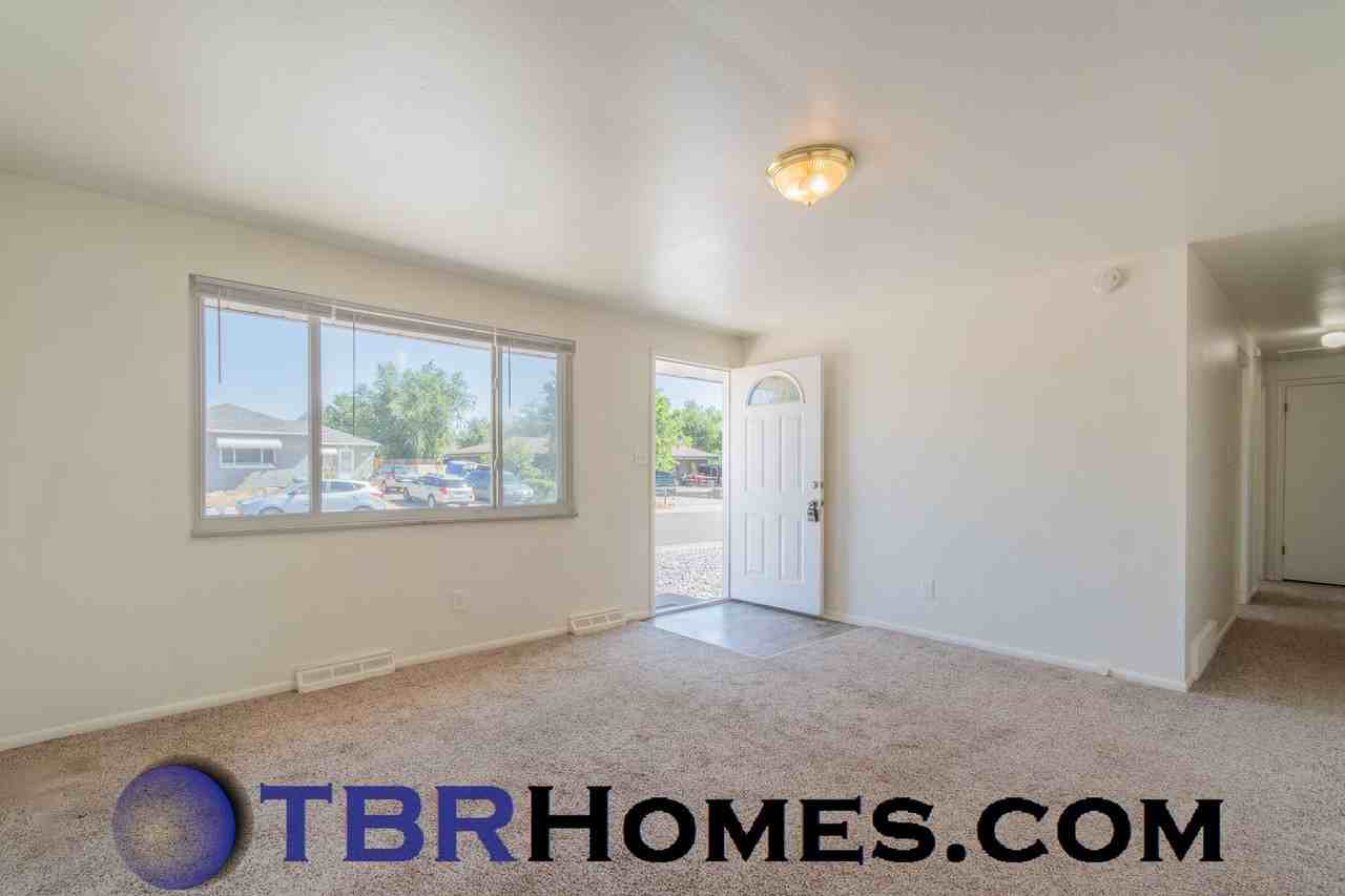 2340 W Harvard Ave - Photo 3 of 27