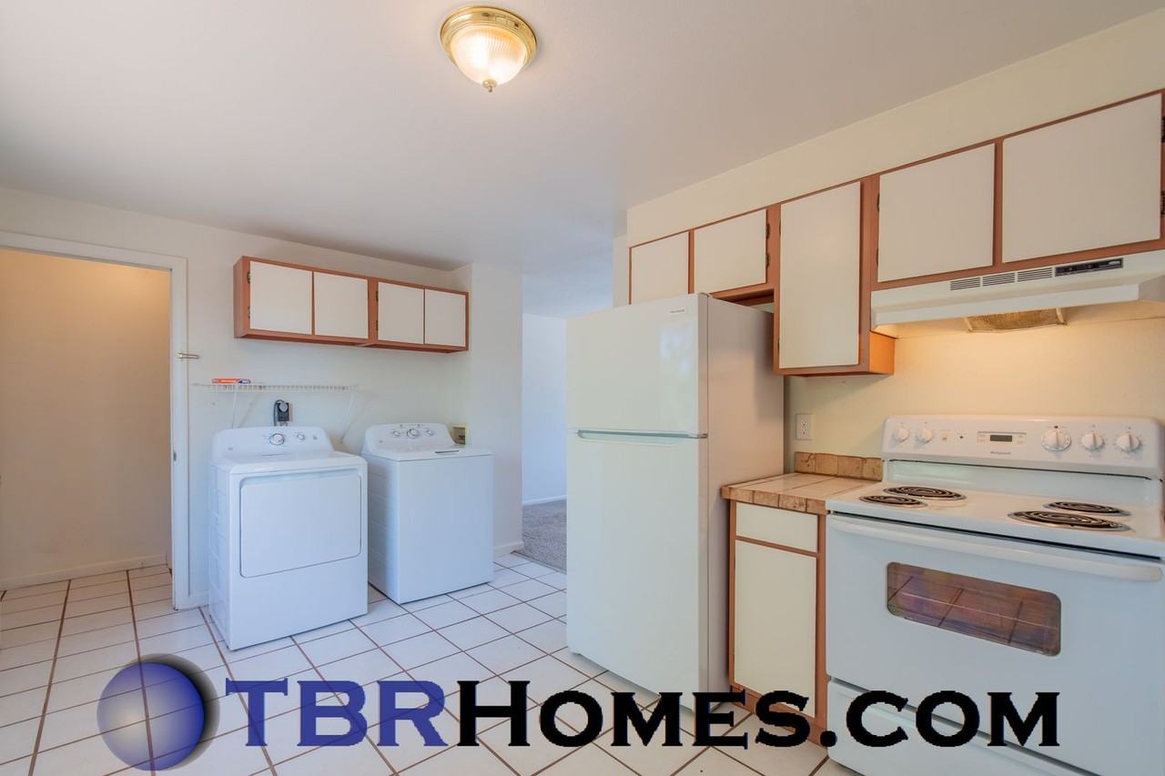 2340 W Harvard Ave - Photo 6 of 27
