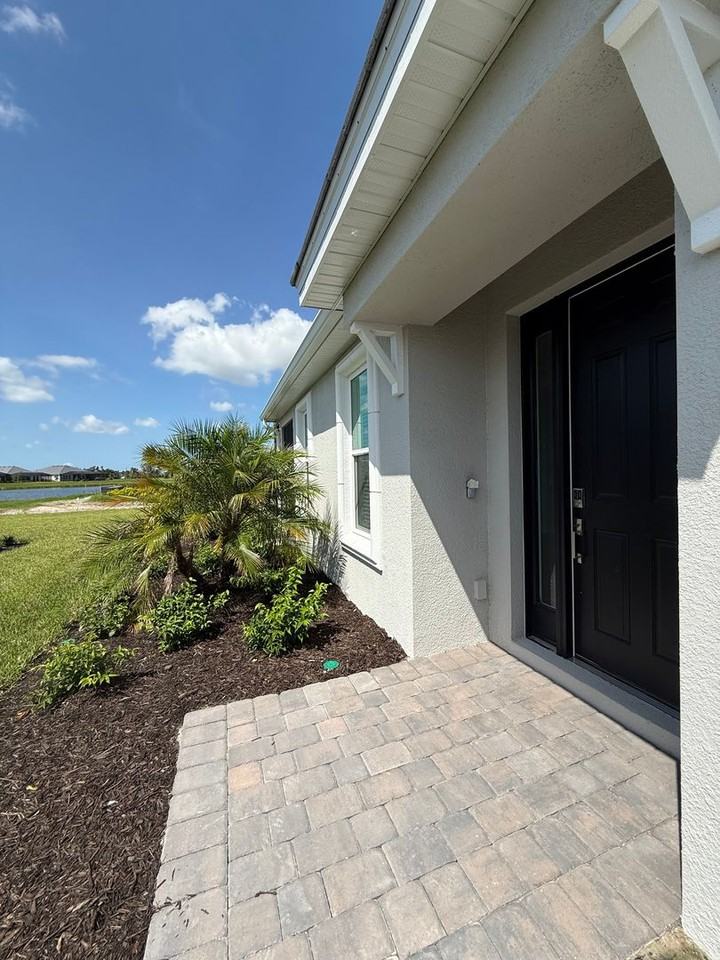 7755 Waning Moon Way - Photo 3 of 50