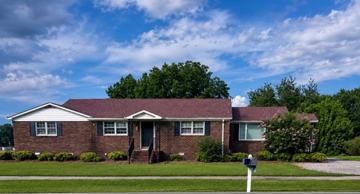 featured image of 1062 Wesley Ave N