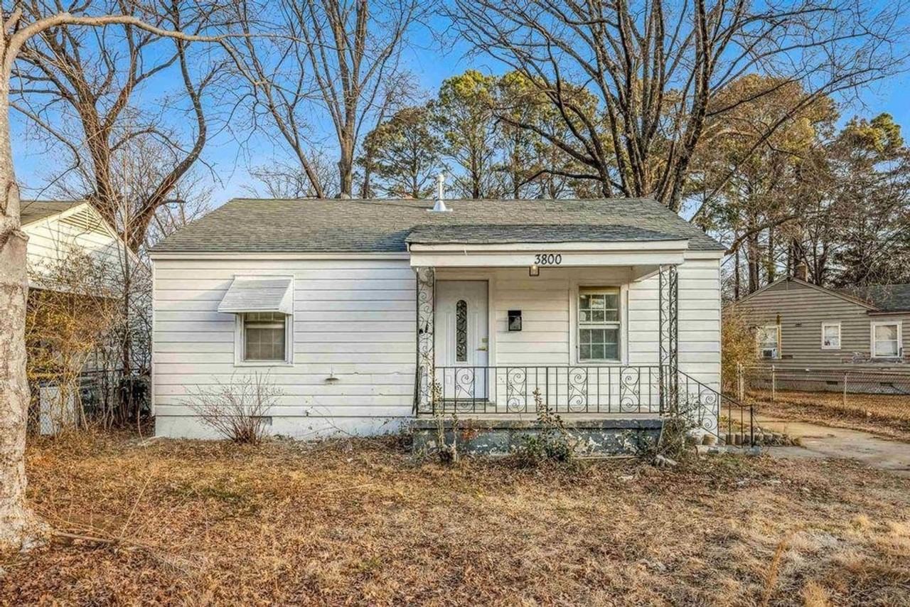 3800 E Mallory Ave - Photo 3 of 9