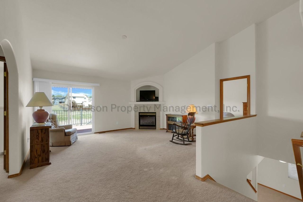 4960 Dry Stone Dr - Photo 2 of 20