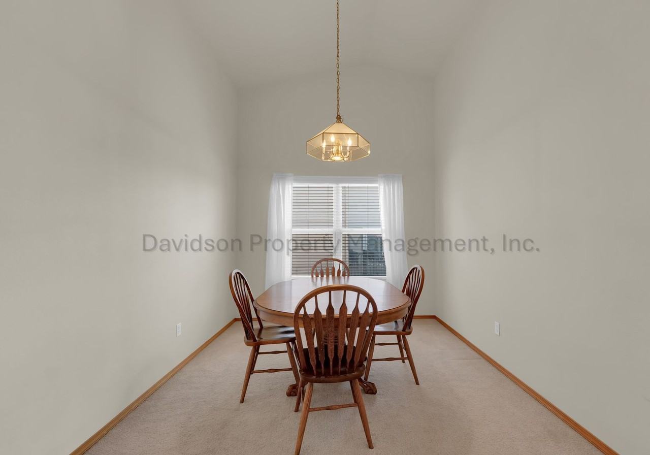 4960 Dry Stone Dr - Photo 3 of 20