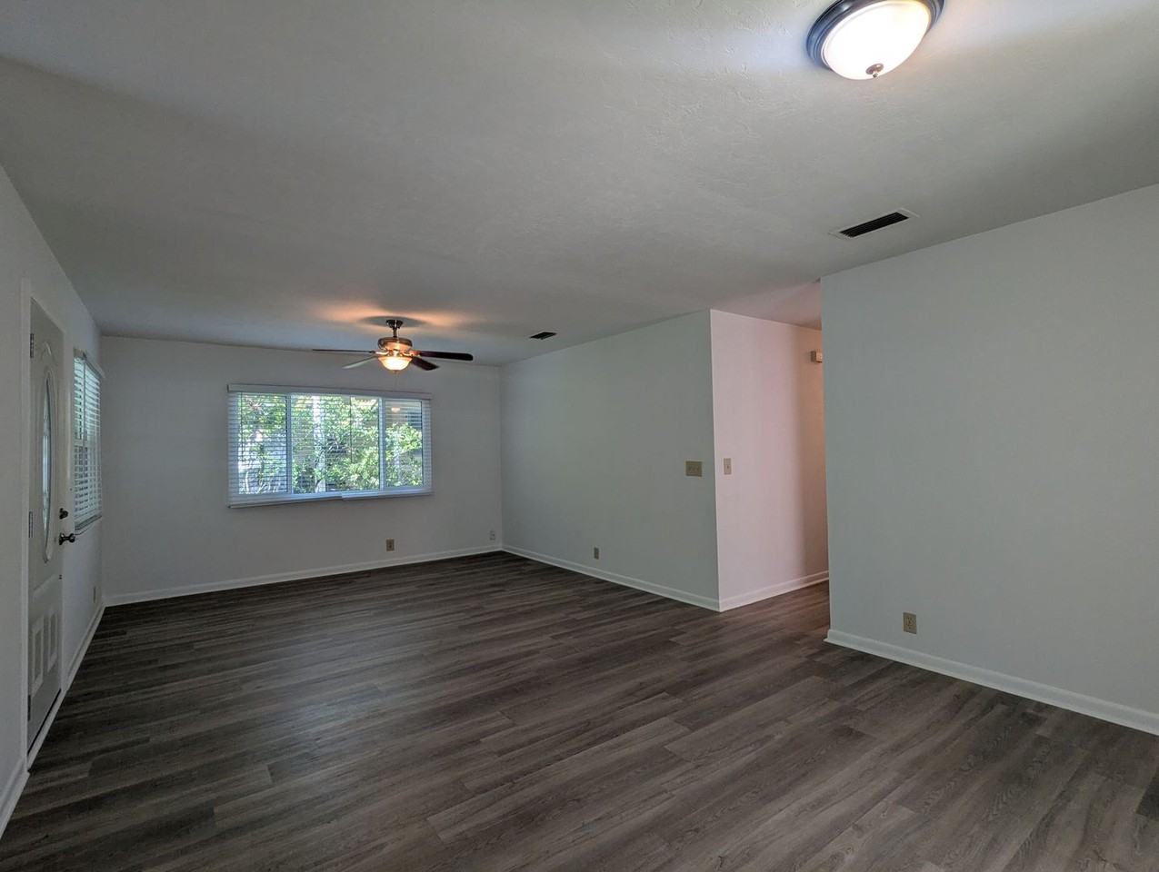 8438 Nw 39th Cir - Photo 2 of 35