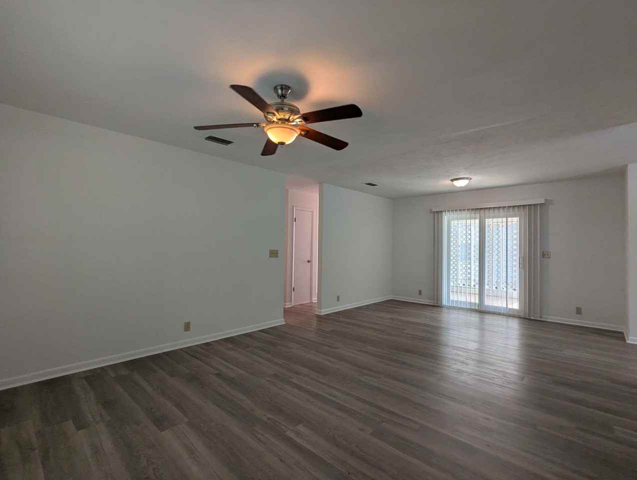 8438 Nw 39th Cir - Photo 3 of 35