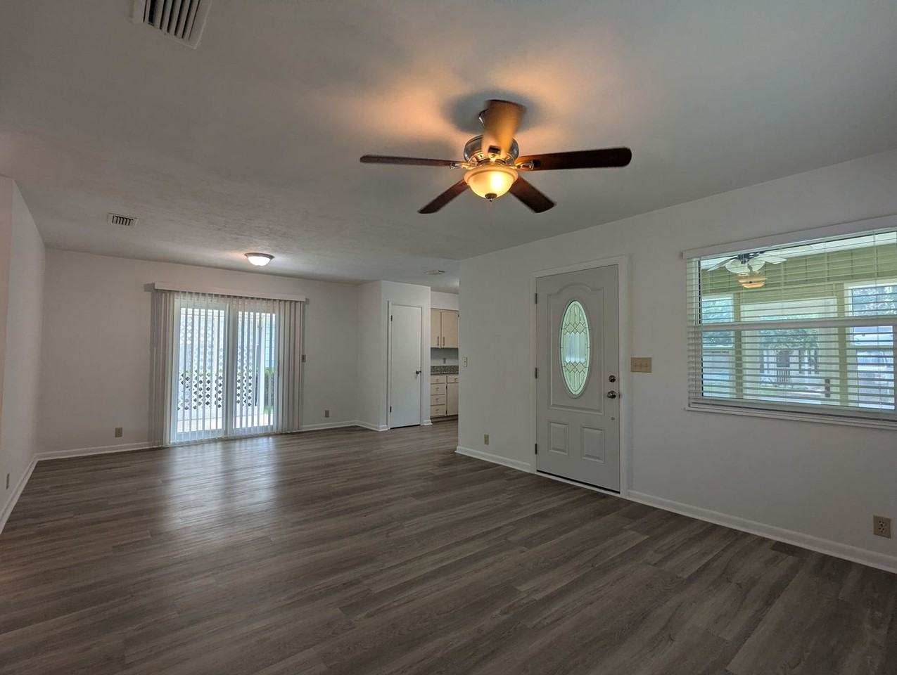 8438 Nw 39th Cir - Photo 4 of 35