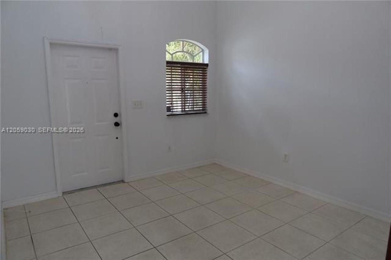 8341 8341 SW 124th Ave th 101-15 #15 - Photo 3 of 23