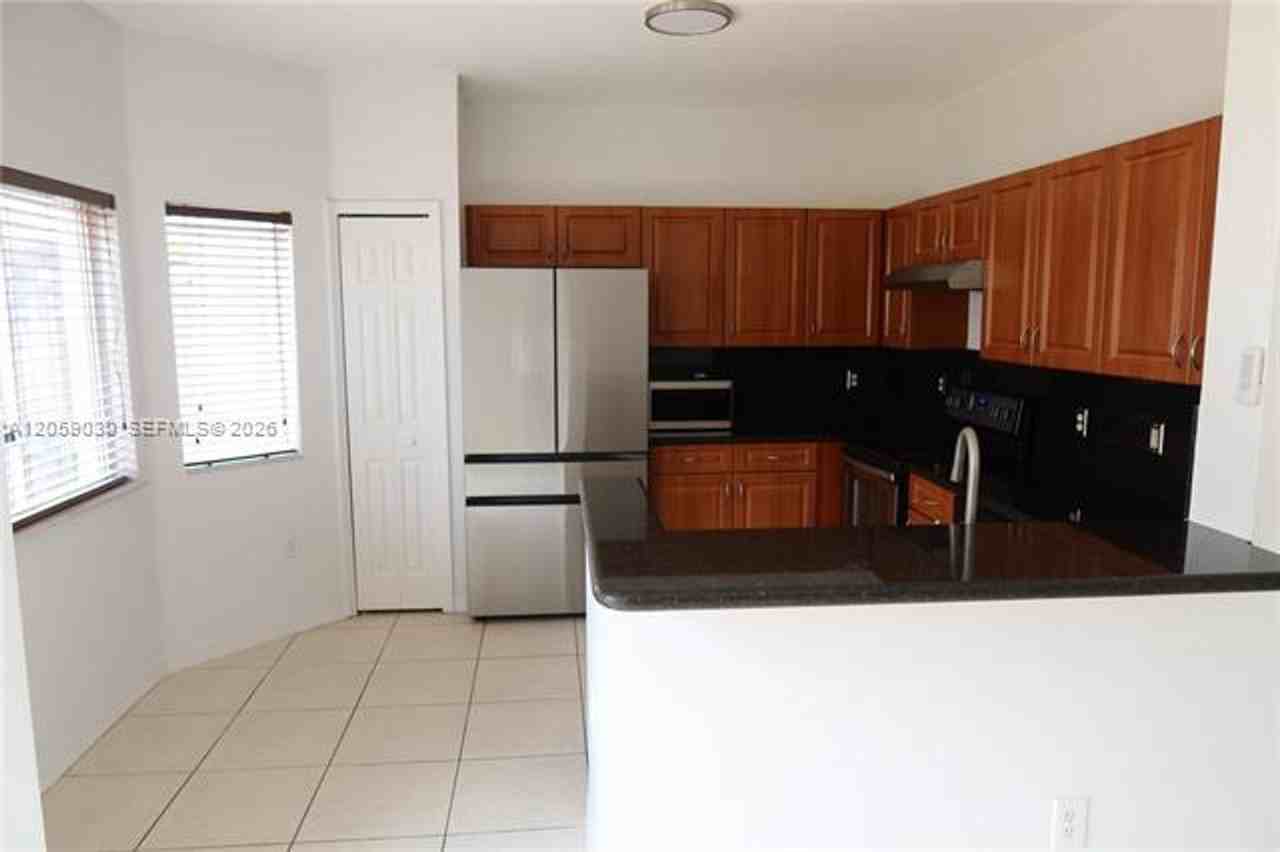 8341 8341 SW 124th Ave th 101-15 #15 - Photo 7 of 23