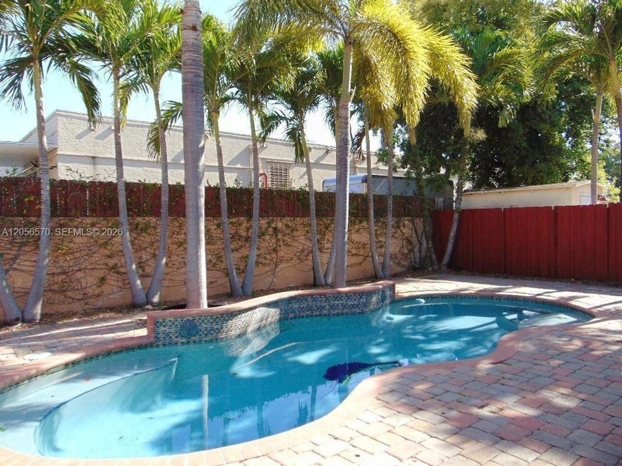 13817 Sw 154th St