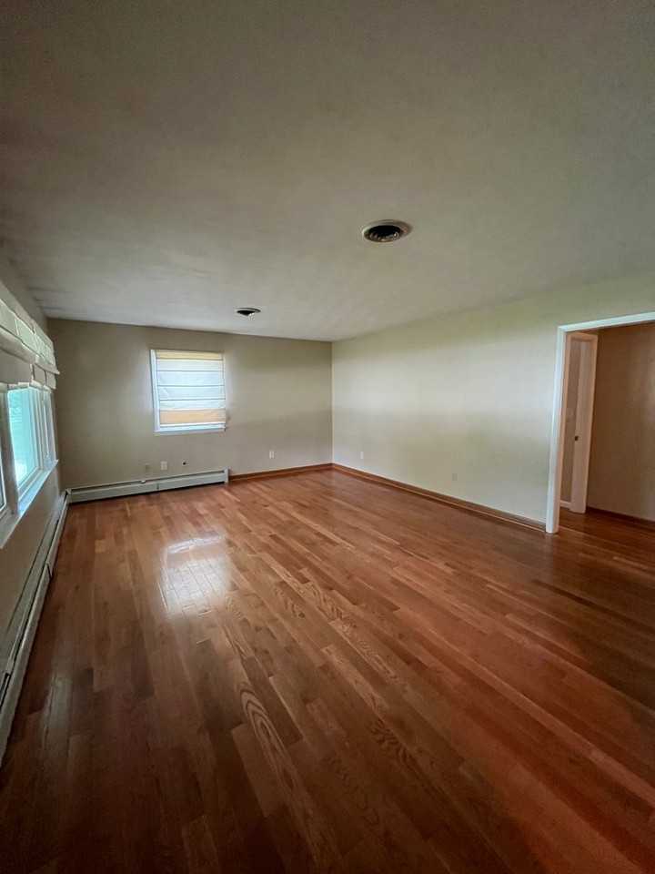 1200 N Linden St - Photo 2 of 20