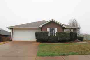 447 Redbud Cir - Photo 1 of 1