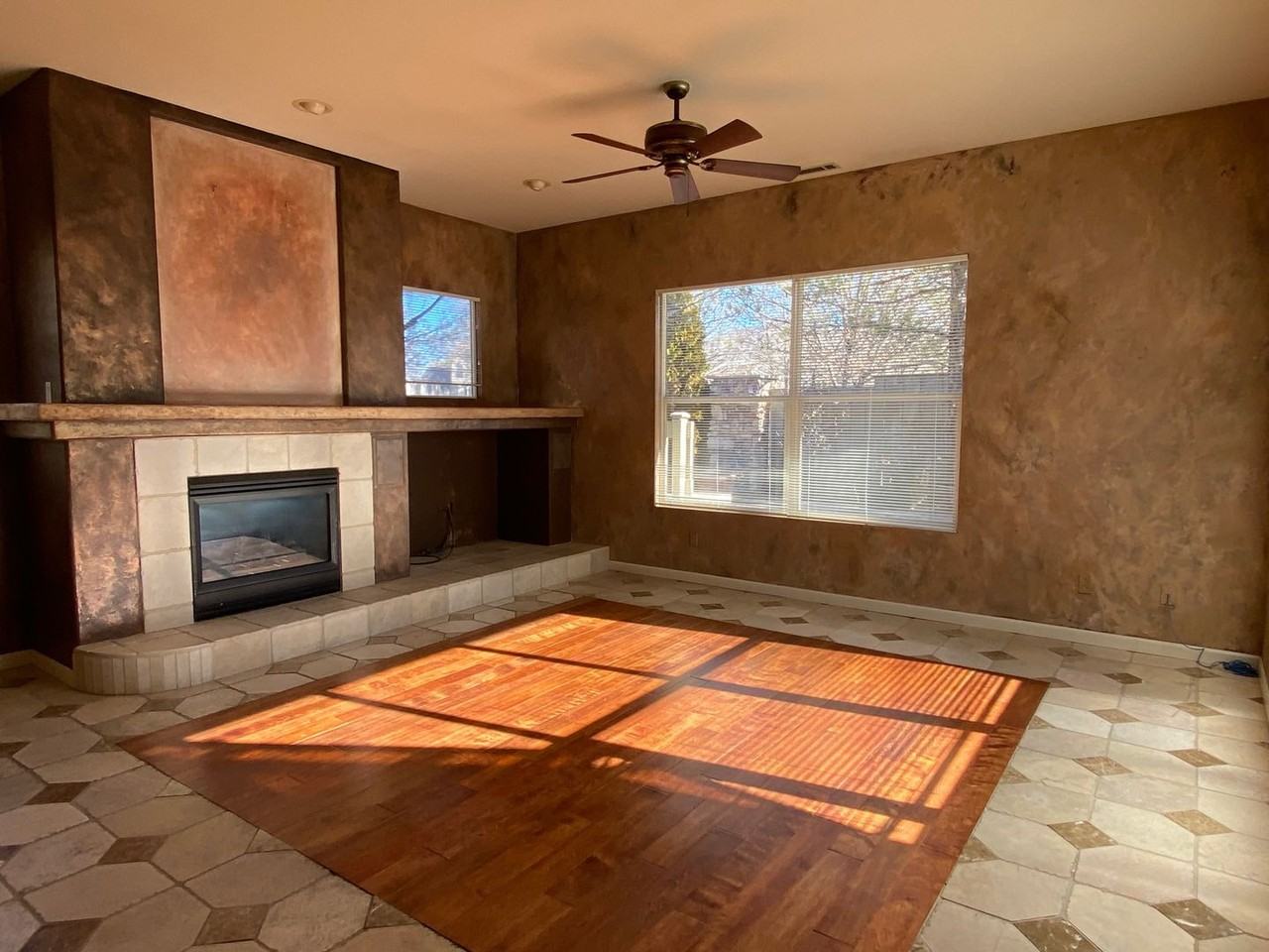 9780 Shadowstone Ct - Photo 6 of 23