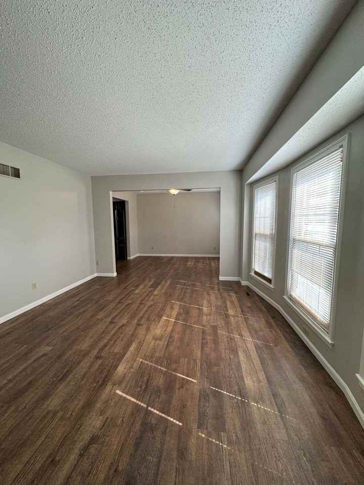 5330 Westridge Rd - Photo 2 of 27