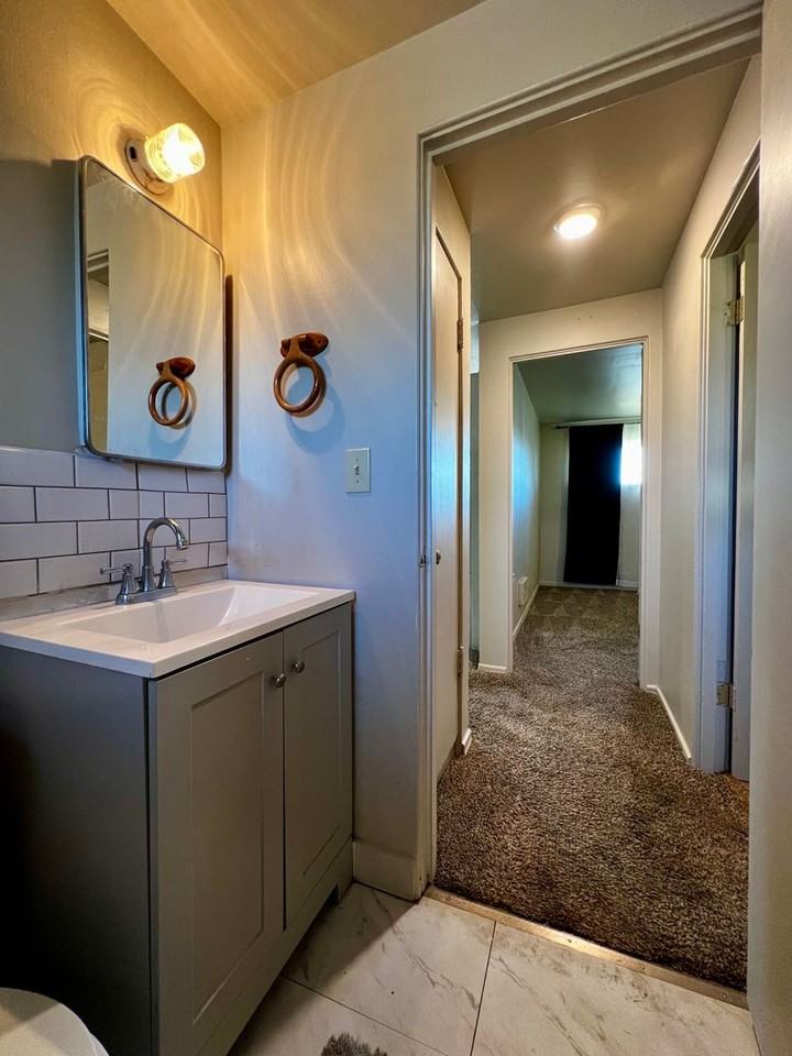 2102 S 2nd Ave - Photo 7 of 13