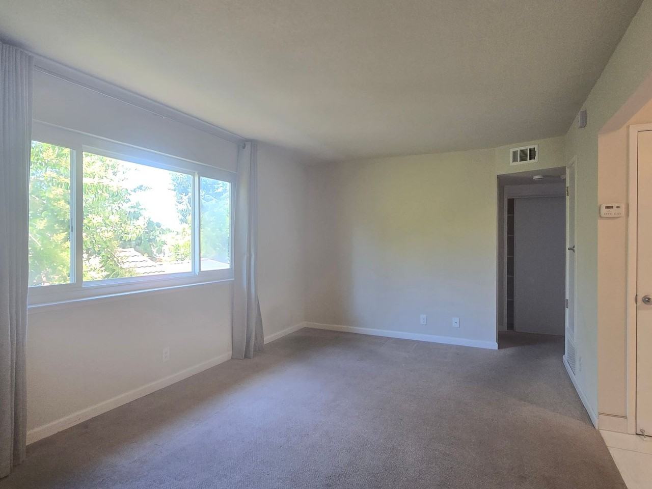 3591 Brookdale Dr - Photo 4 of 8