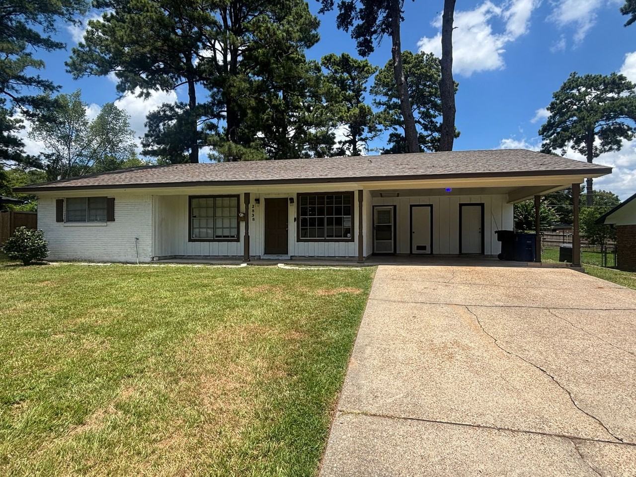 2838 Jody Ln - Photo 3 of 15