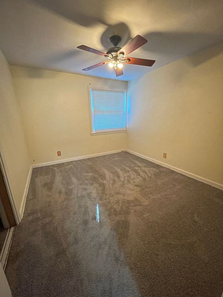 1240 Glen Laura Rd - Photo 6 of 16