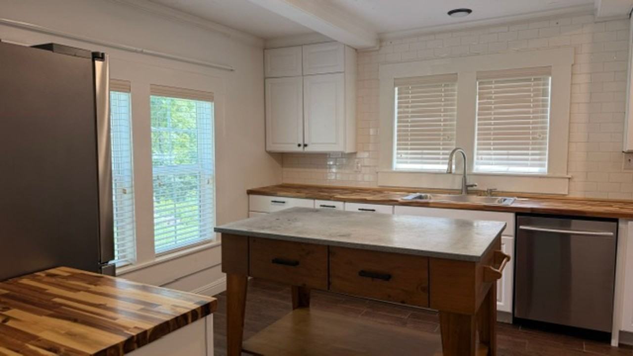 570 Cate Rd - Photo 2 of 14