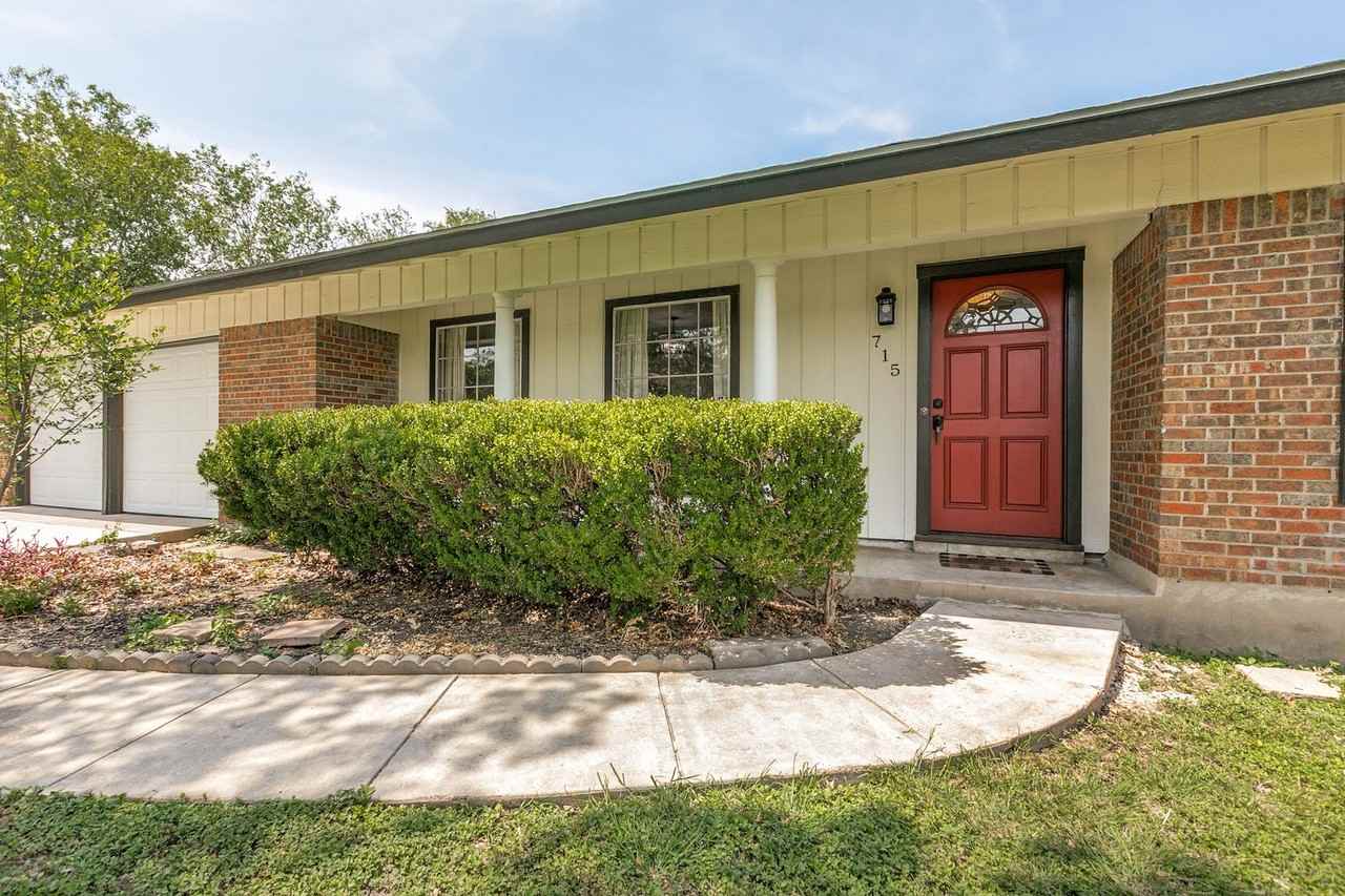 715 E Sunshine Dr - Photo 3 of 25