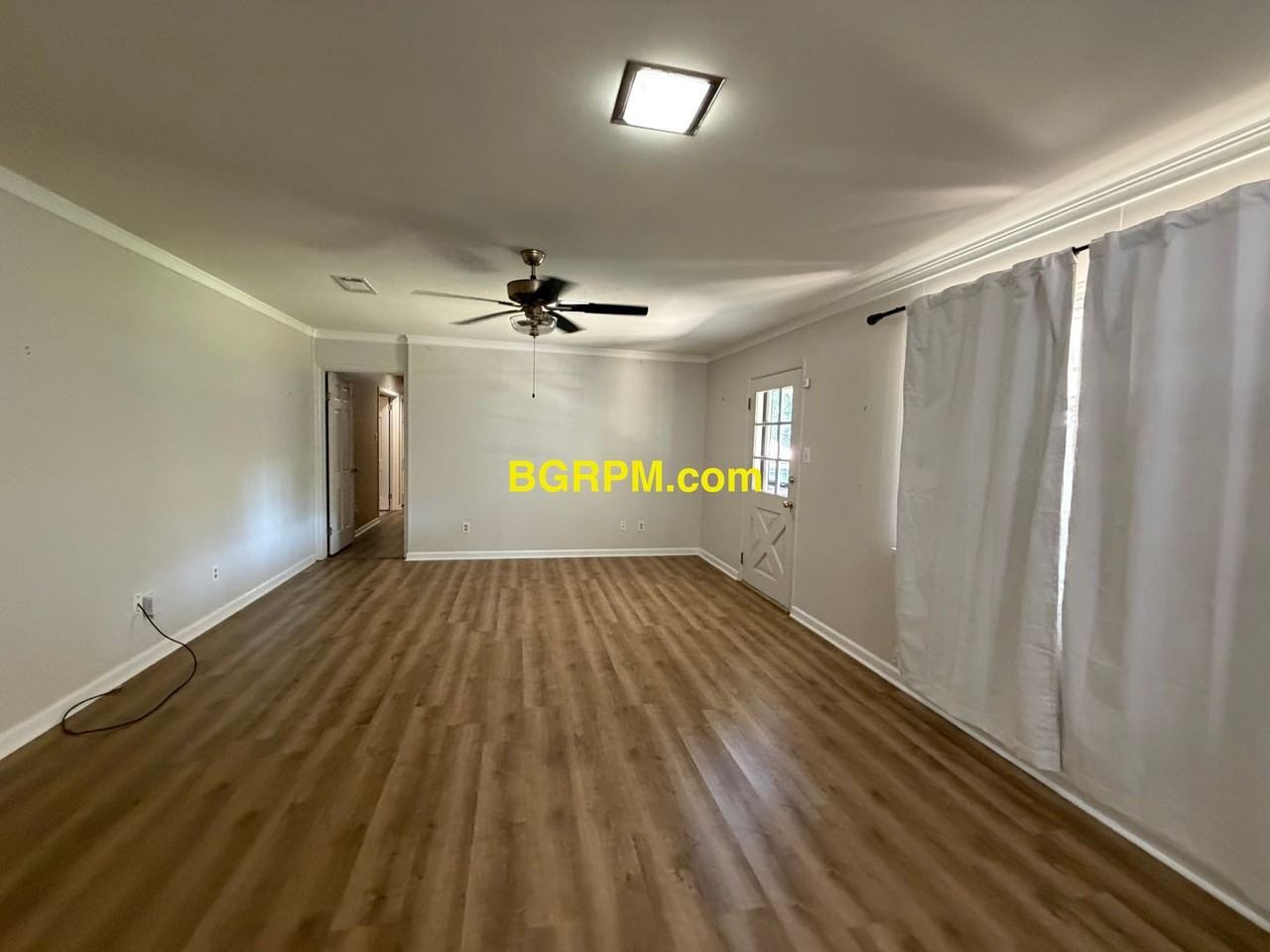2210 Crestwood Rd - Photo 3 of 12