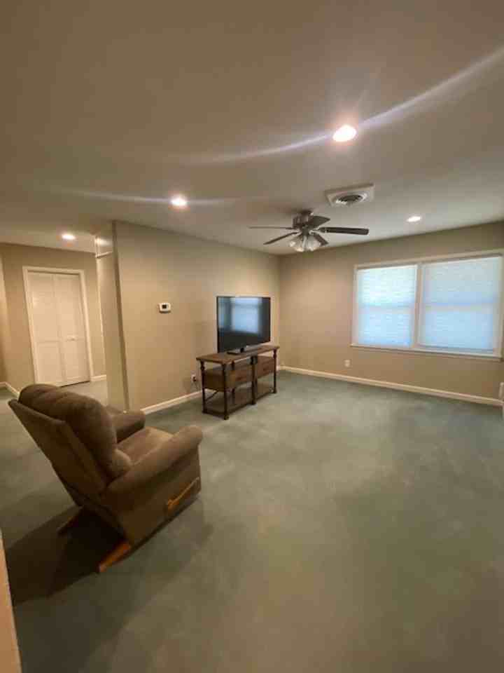 1140 Highland Ave - Photo 3 of 14