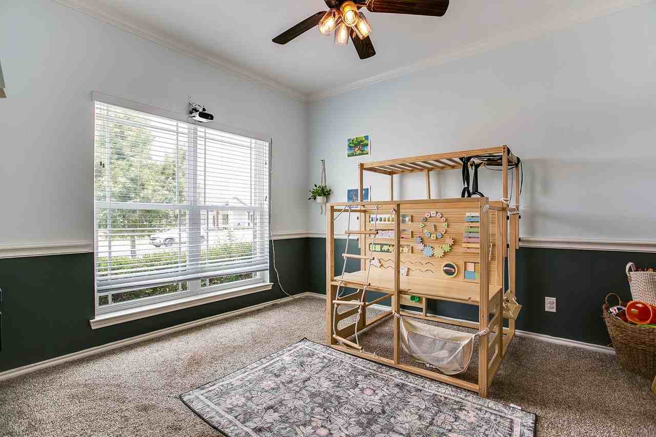 5022 Red Oak Ln - Photo 7 of 30